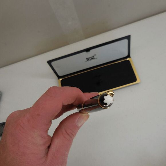 VINTAGE MONTBLANC Meisterstück Classique Ballpoint Pen, Black w/Gold Trim W/Box - Picture 7 of 13